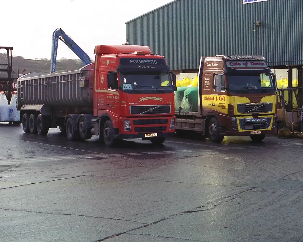 Container truck used for sealed high-value shipments